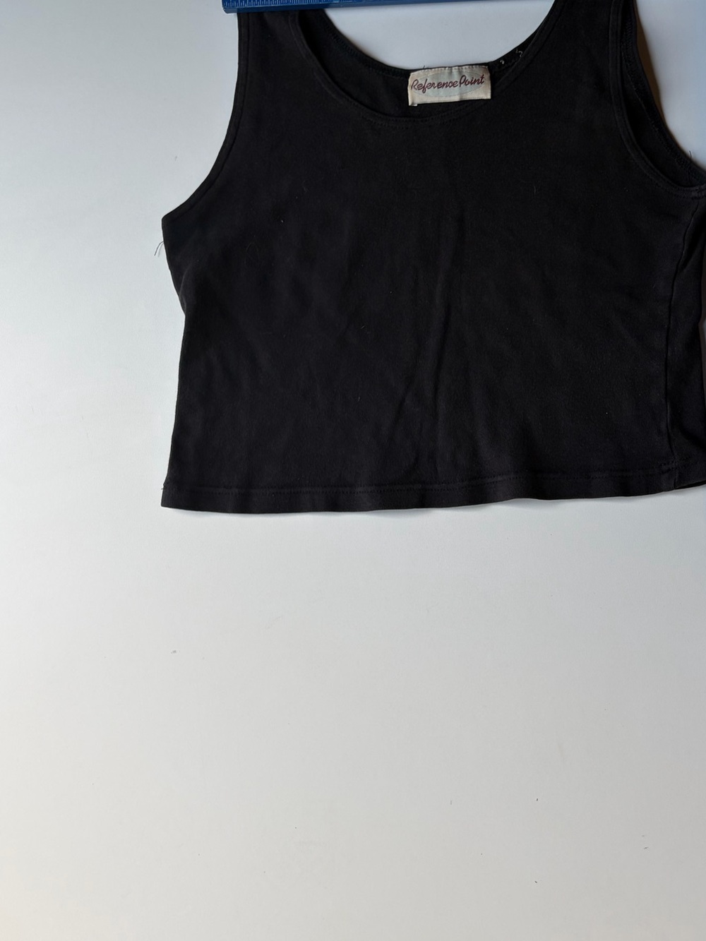 Y2K Classic Black Cropped Tank Top - Scoop Neck